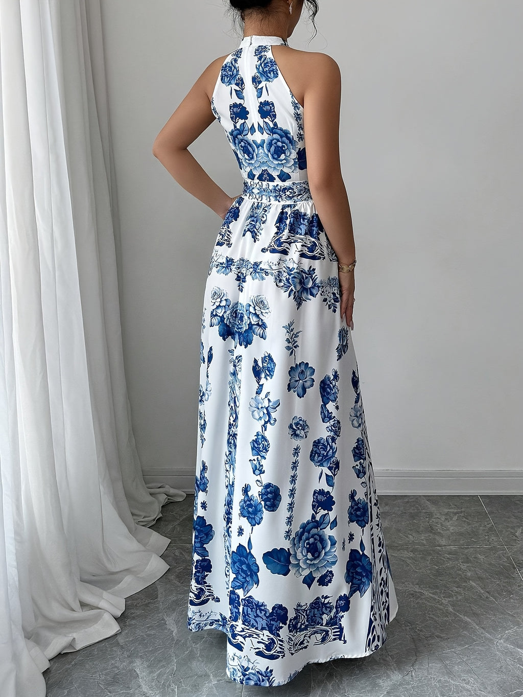 [Elegant Floral Dress] Blue & White Floral Print A-Line Summer Dress | Women's Elegant Sleeveless Dress | Machine Washable Polyester, Regular Fit for Casual & Festive Occasions