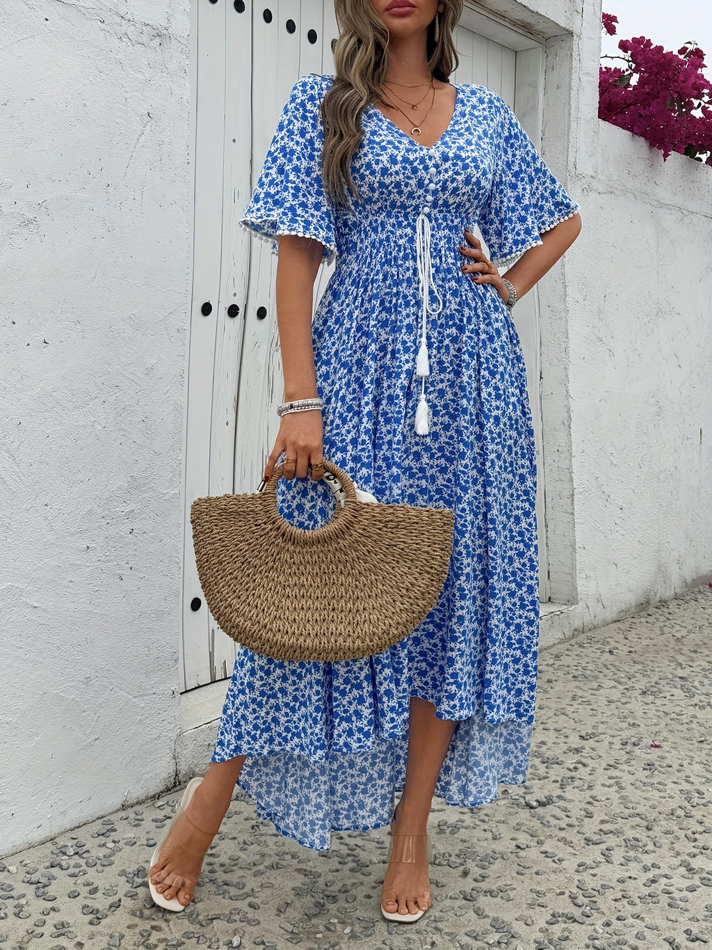 ZAFUL Summer Dress - Elegant Blue Floral, V-neck, Short Sleeve, Lightweight & Breathable. Waist Drawstring for Perfect Fit. Ideal for Hot Summer Days.