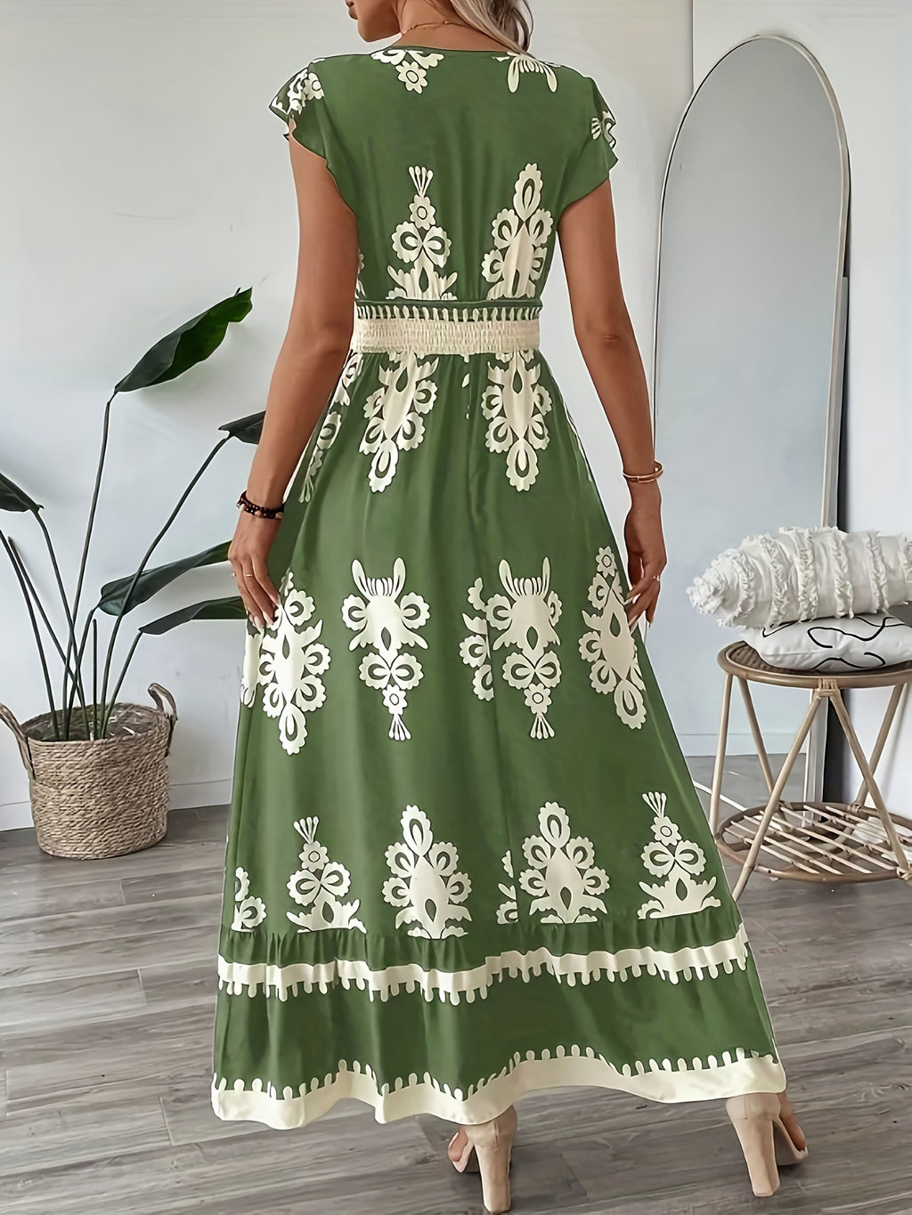 Women's New Bohemian Long Dress, V-Neck Design, Elegant Commuting Style, Full-body Positioning Print, Comfortable Fabric, Suitable for Commuting And Dating, Local Warehouse, Women's Gift,, Suitable for Autumn