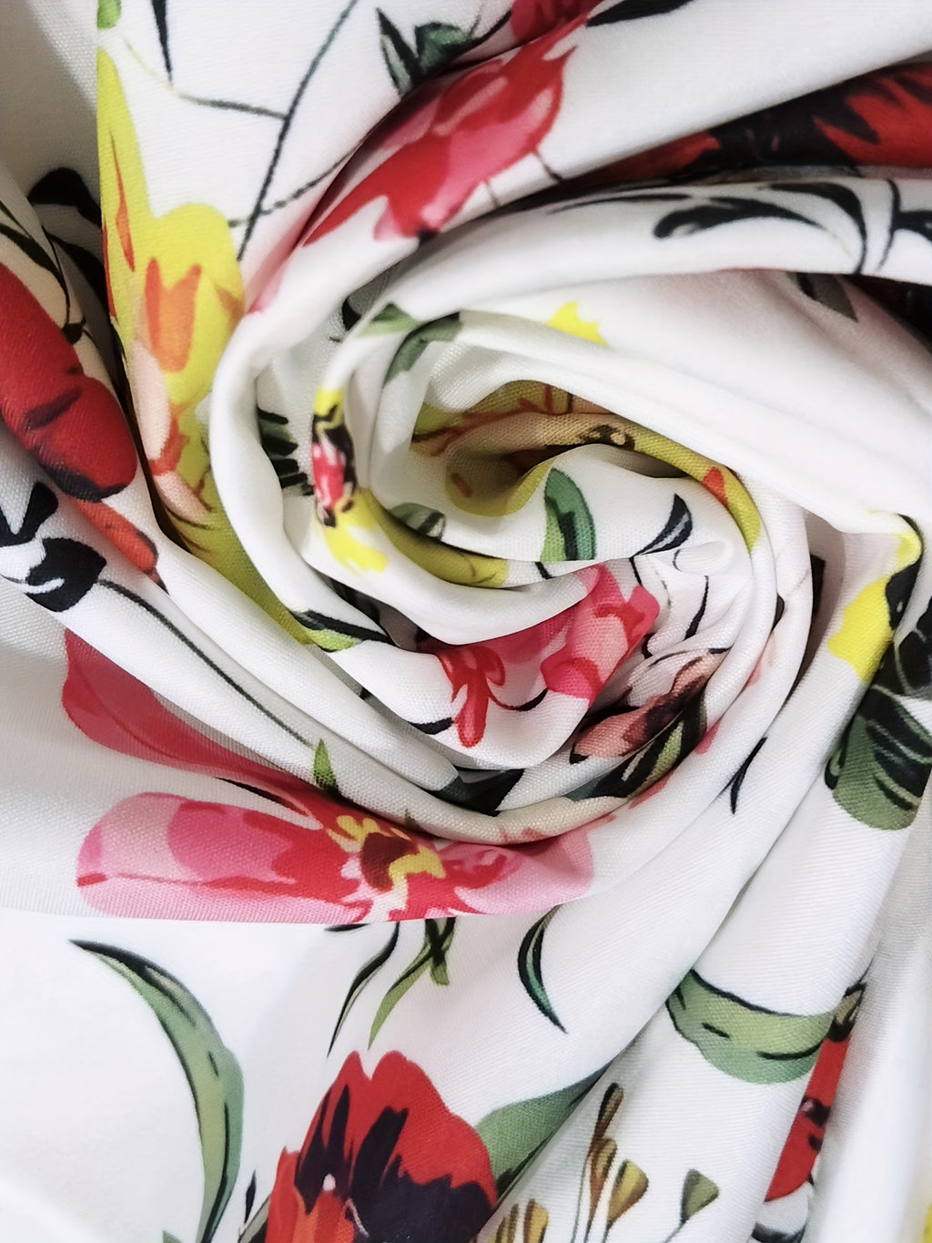 Elegant Floral Maxi Dress with Ruffled Hem - Spring/Summer Commute Dress, Round Neck, Lightweight Fabric, Perfect for Adult Women, Commute Dress | Floral Print Dress | Lightweight Fabric