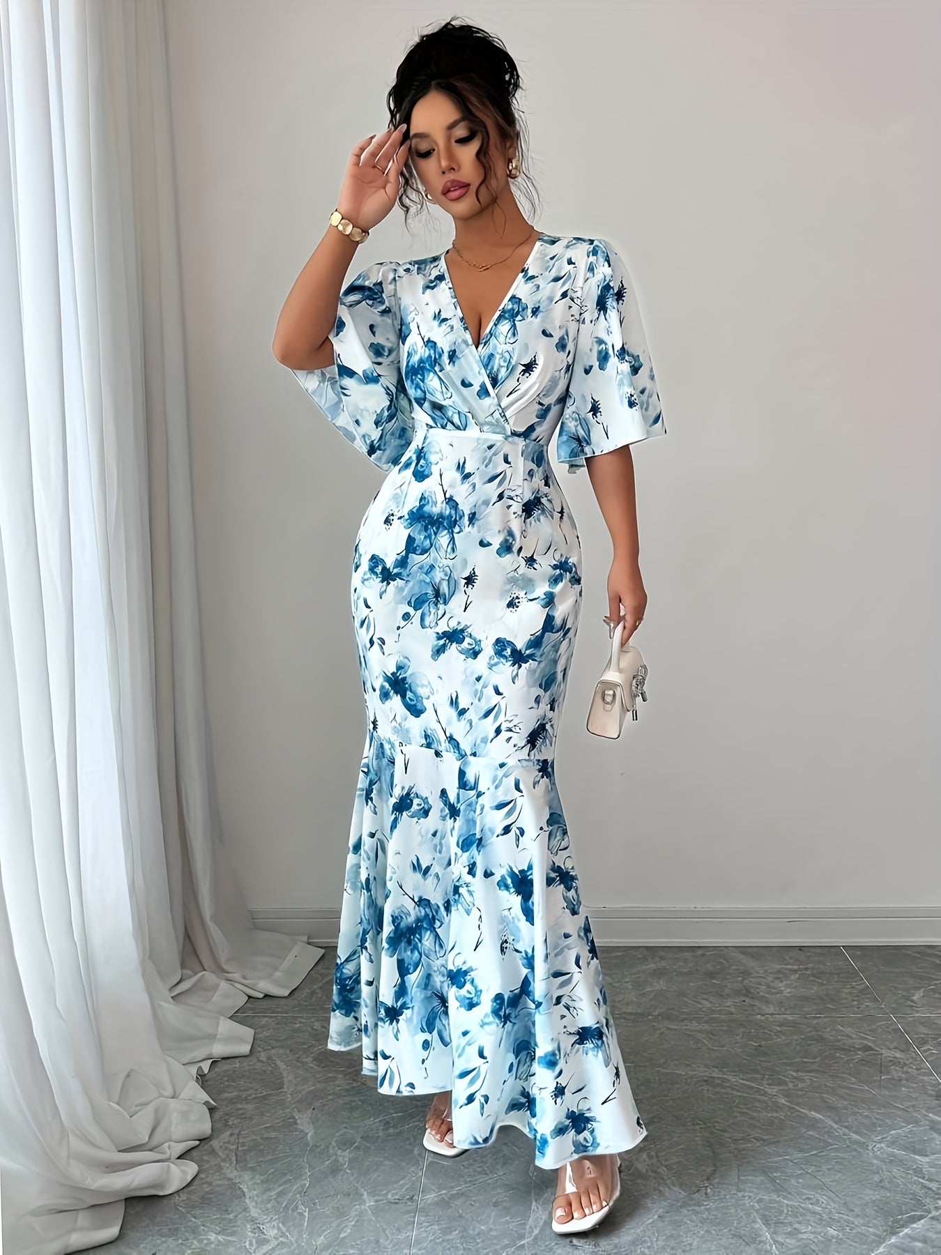 Women's Elegant Floral maxi Dress - Formal/semi-Formal Event Gown with Cross Neckline, Flowy Wedding Party Outfit in Blue Floral Print - Machine Washable Non-Stretch Fabric for Women